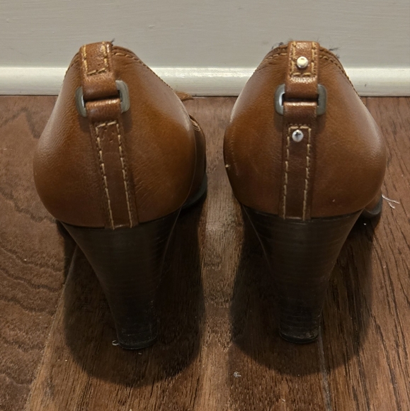 Stuart Weitzman Brown Leather High heel Pumps Shoes Size 9M - Picture 4 of 9